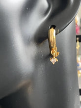 Load image into Gallery viewer, Tiny hoop earings 6030