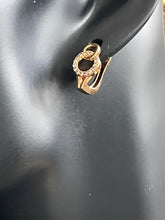 Load image into Gallery viewer, Tiny hoop earings 6031
