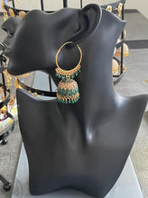 Load image into Gallery viewer, Large hoop earings 6073