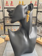 Load image into Gallery viewer, Jhoomar earrings 6001