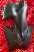 Load image into Gallery viewer, Delicate manglasutra 6079