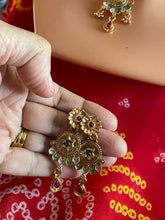 Load image into Gallery viewer, Indian jewellery set 6112