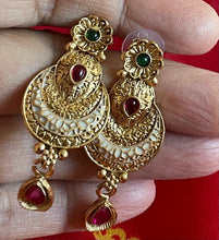 Load image into Gallery viewer, Indian jewellery set 6111