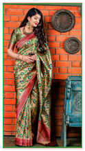 Load image into Gallery viewer, Rich heavy silk saree 244