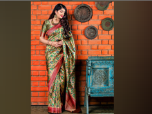 Load image into Gallery viewer, Rich heavy silk saree 244